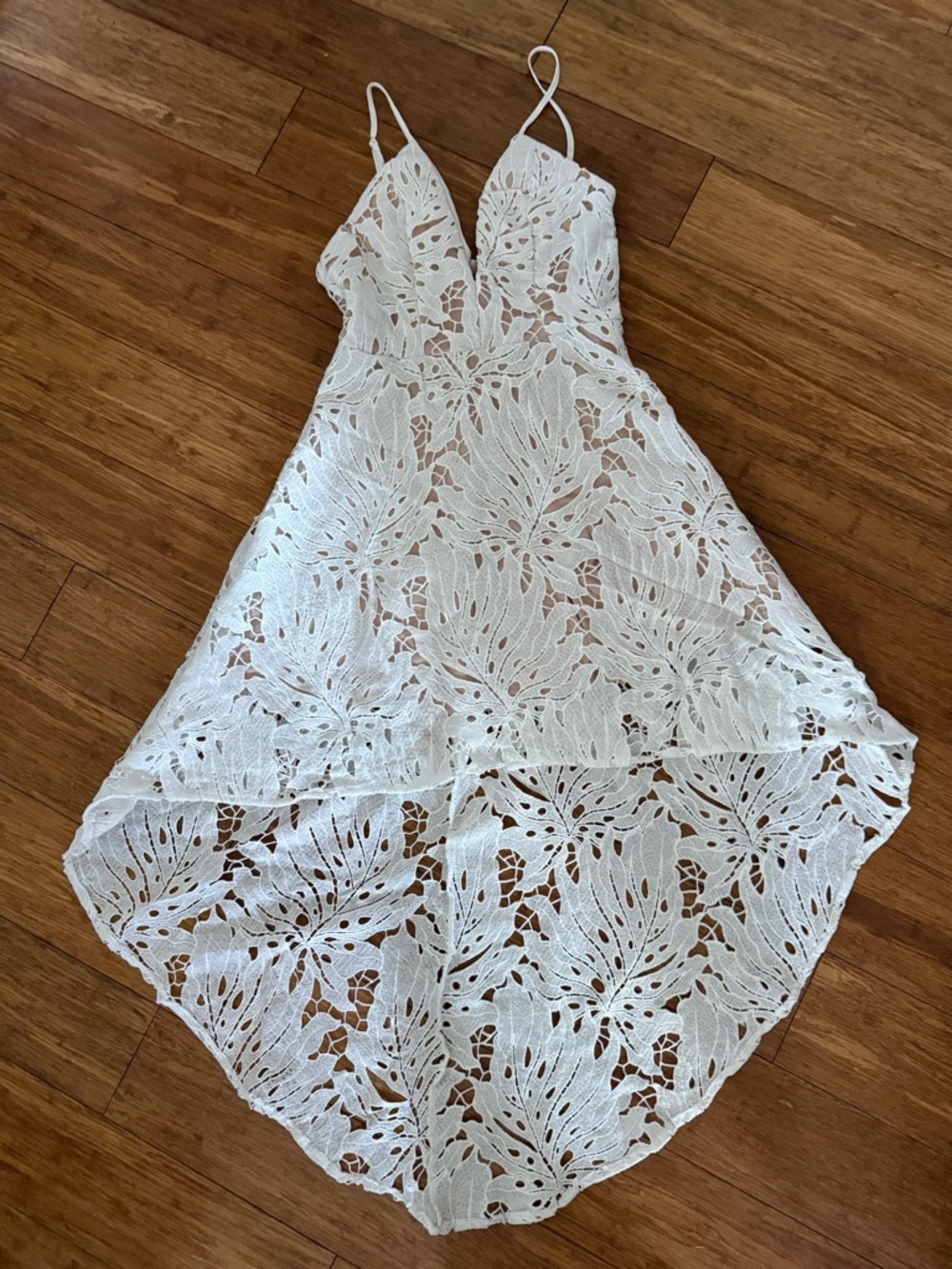Simplee Apparel White Lace High-Low Dress